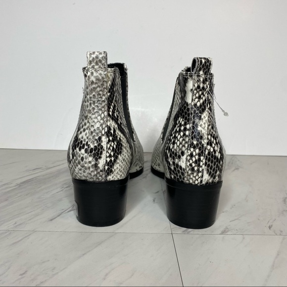 New! Blondo Emelia Snakeskin Bootie - Picture 3 of 12